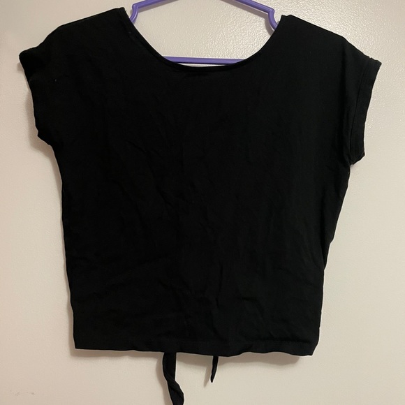 WILFRED ARITZIA black tie up crop top - Picture 2 of 4